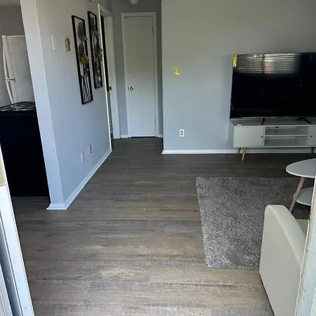 Cozy Apt Near Downtown Dayton Apartment